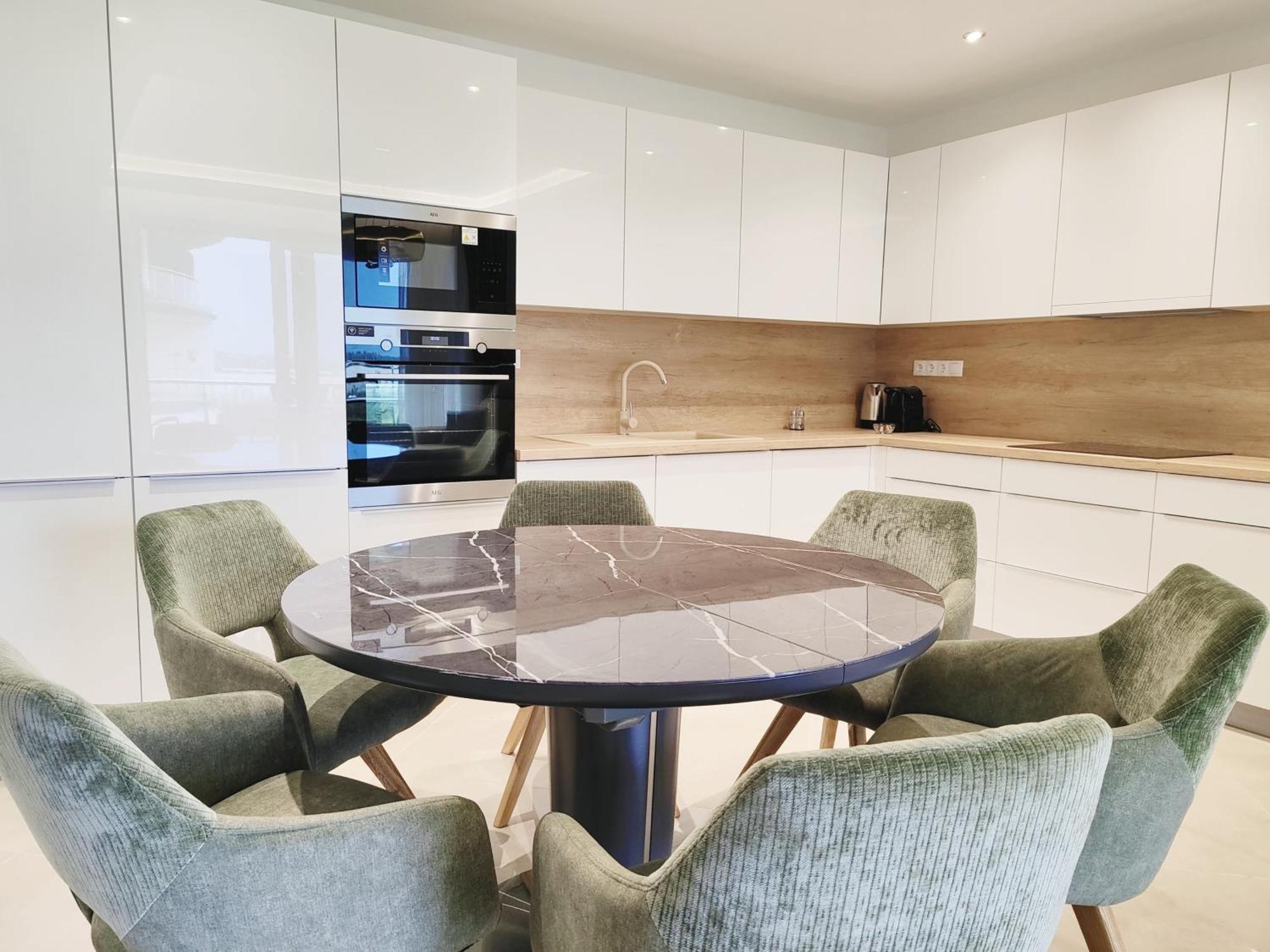 Royal Liberty Apartment Keszthely Εξωτερικό φωτογραφία
